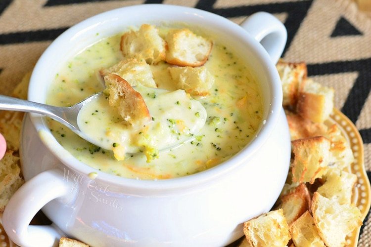 Asiago-Broccoli-Cheese-Soup