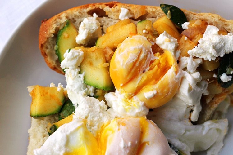 zucchini-eggs-goats-cheese