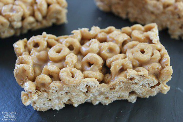 Peanut-Butter-Cheerio-Bars-Homemade