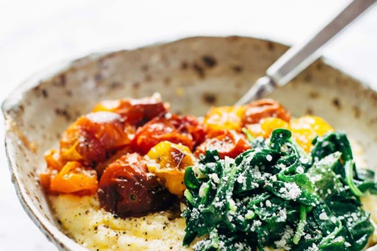 Roasted-Tomatoes-with-Satueed-Spinach-and-Polenta