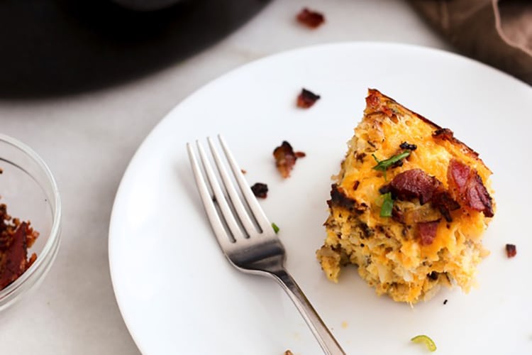Slow-Cooker-Bacon-Egg-Hashbrown-Casserole