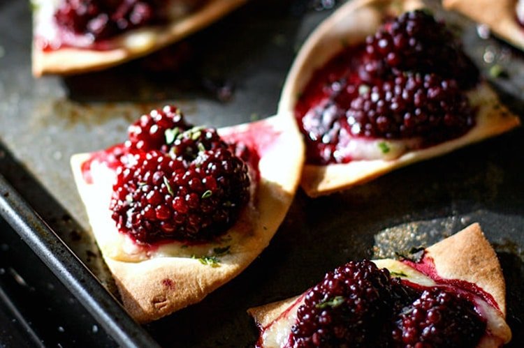 blackberry-nachos