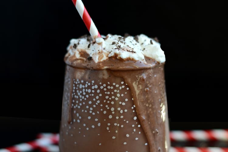 dark-chocolate-peppermint-smoothie