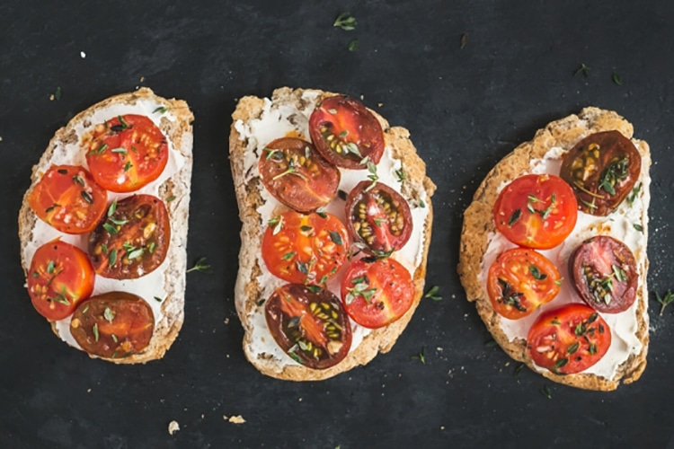 herbed_ricotta_and_tomato_toast