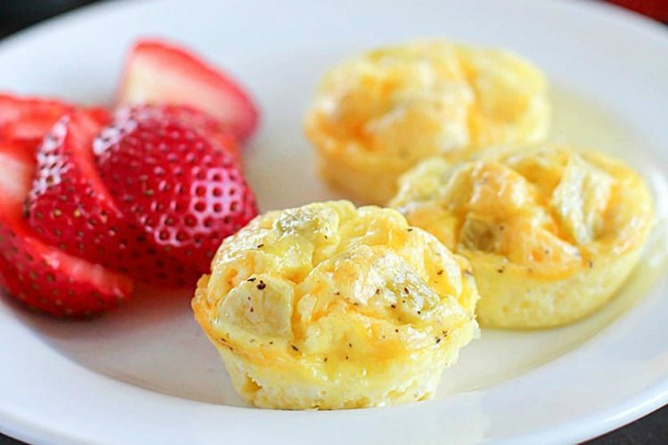 mini-egg-cups-easy-breakfast-idea
