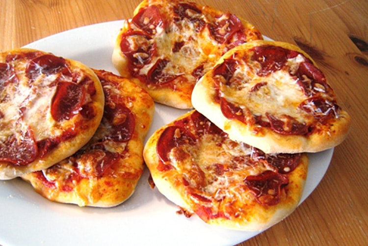 mini-pizzas