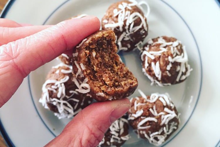 protein-pecan-power-balls