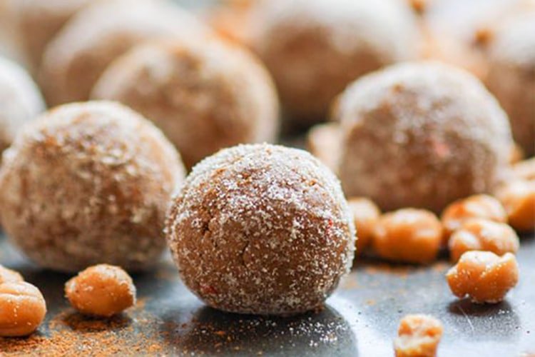 salted-caramel-snickerdoodle-bites
