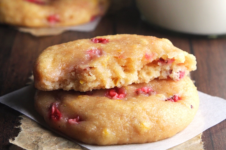 strawberry-lemonade-protein-cookies