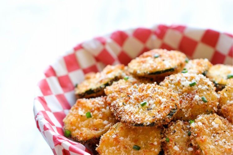 zucchini-parmesan-crisps