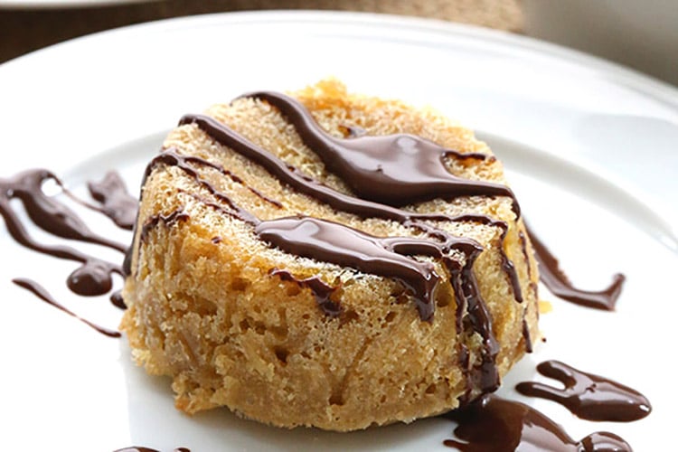 Peanut-Butter-Molten-Chocolate-Cakes