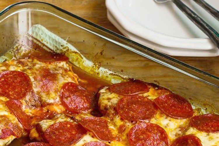 pepperoni-chicken-pizza-bake