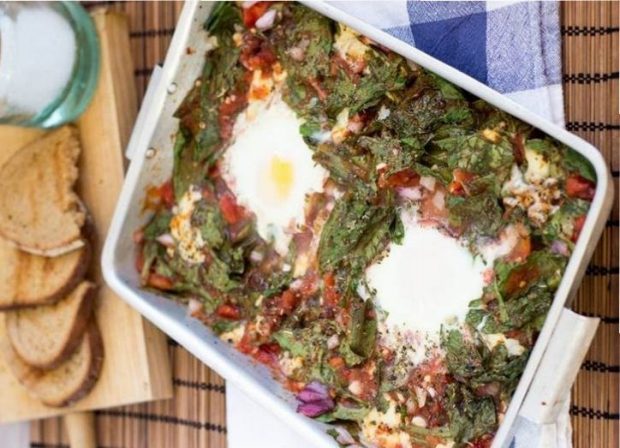 Anti-Hangover Baked Eggs in Spinach and Tomato