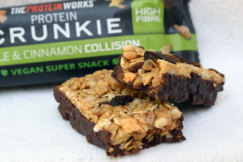 The protein works protein snacks Protein crunkie apple and cinnamon collision flavour fruit bar